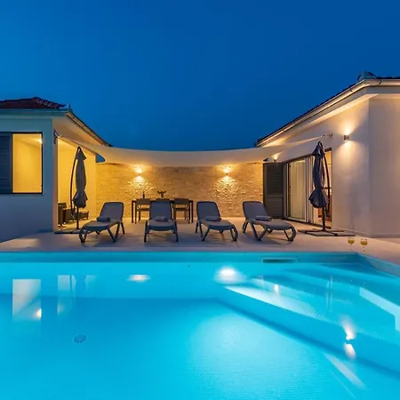 Villa Golubica Sukosan